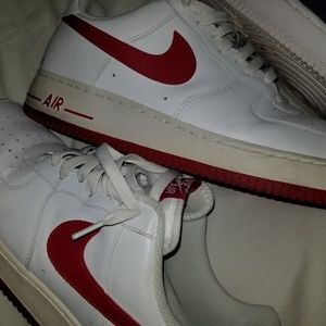 NIKE AIR FORCE ONE MEN SIZE 12 WHITE / RED USED
